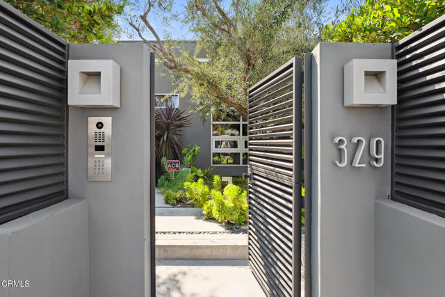 Detail Gallery Image 7 of 41 For 329 Westbourne Dr, West Hollywood,  CA 90048 - 2 Beds | 3 Baths