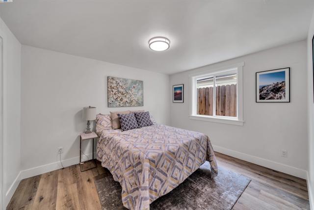 3031 Logan St, Oakland CA: https://media.crmls.org/mediaz/c93564b3-41a8-4c04-802c-1ae382394ffb.jpg