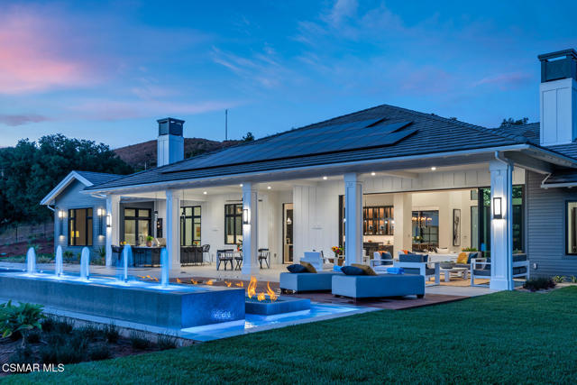 2111 High Knoll Circle, Thousand Oaks CA: https://media.crmls.org/mediaz/c9356fef-3891-49df-96f3-b4130c09842c.jpg