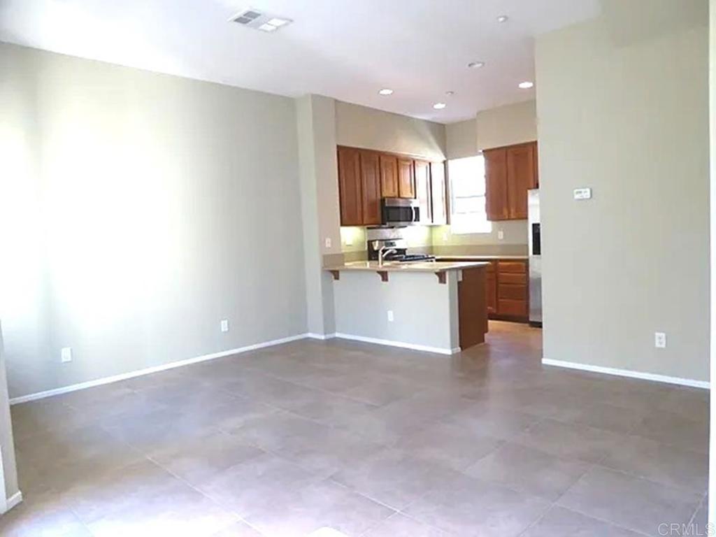 472 Almond Road - photo 2