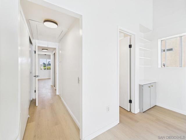 670 Bel Air Dr W, Vista CA: https://media.crmls.org/mediaz/c9359b77-a546-4ab5-a7b3-df1b3575bdf6.jpg