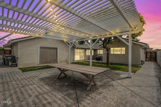 1431 Lakehurst Street, Oxnard CA: https://media.crmls.org/mediaz/c936eaf5-08a1-44d1-ba68-7d6360eb6178.jpg