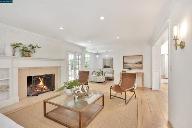 Image 3 of 41 For 3553 Via Los Colorados