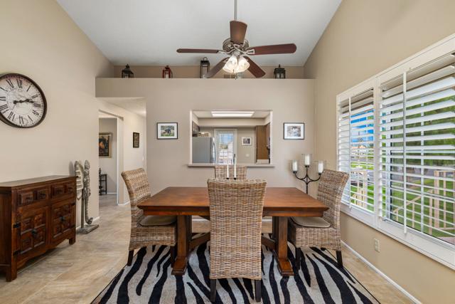 285 Desert Falls E Drive, Palm Desert CA: https://media.crmls.org/mediaz/c937f815-faed-4ee8-8c55-c66241ce32b6.jpg