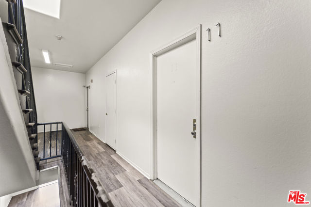 842 W 83rd Street, Los Angeles CA: https://media.crmls.org/mediaz/c93b6516-f16b-4a5c-834f-f02c921d0396.jpg