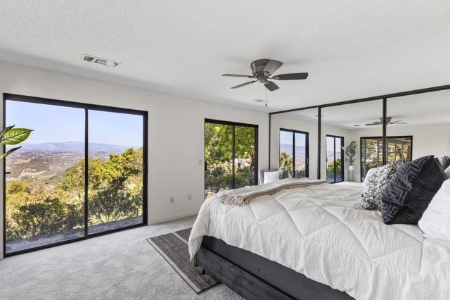 Detail Gallery Image 12 of 54 For 9613 Meadow Mesa Dr, Escondido,  CA 92026 - 4 Beds | 2/1 Baths