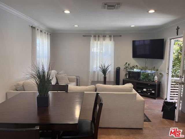 7027 Natick Avenue photo 4