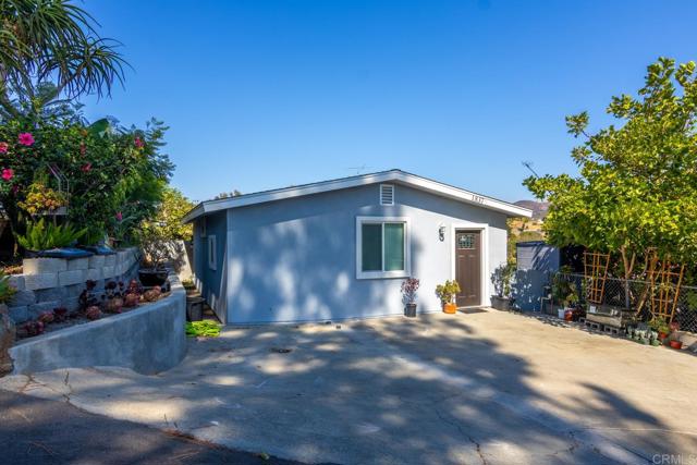 Image 42 of 66 For 1837 Montgomery Drive