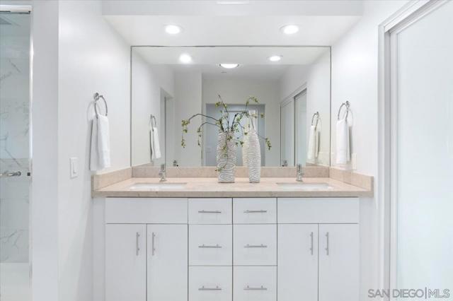 3161 1St Ave, San Diego CA: https://media.crmls.org/mediaz/c93d53d1-8caf-405b-8f33-9f393f756ddb.jpg