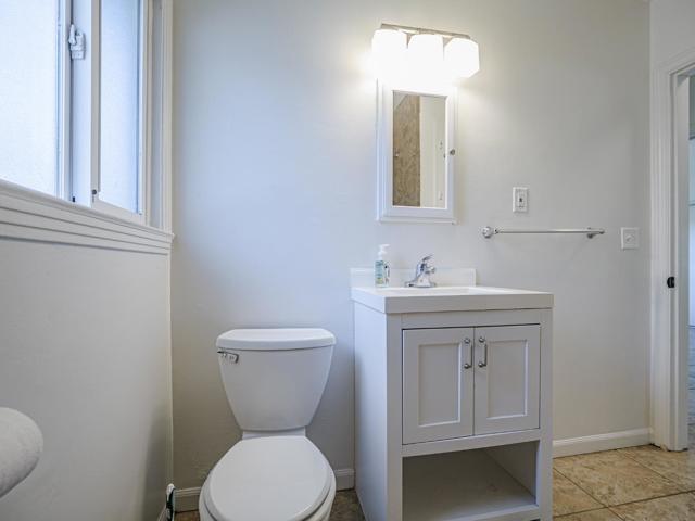 1233 Monroe Street, Salinas CA: https://media.crmls.org/mediaz/c93d7548-31c8-4f4e-8175-42af388c4de0.jpg