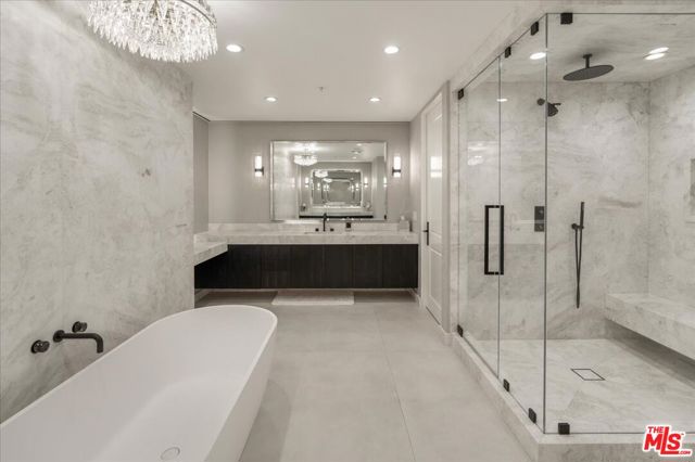 10490 Wilshire Boulevard, Los Angeles CA: https://media.crmls.org/mediaz/c93dba78-6ea5-4d41-9b53-fe74f422ce9d.jpg