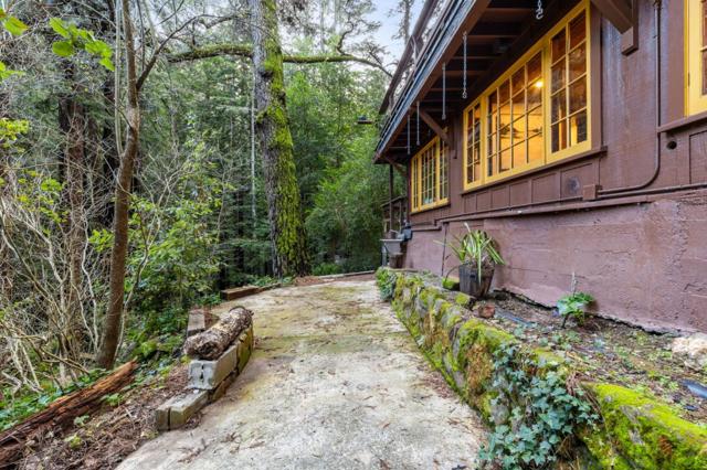 139 Redland Road, Woodside CA: https://media.crmls.org/mediaz/c93e554b-3b1c-402c-895a-d5569783bf0d.jpg