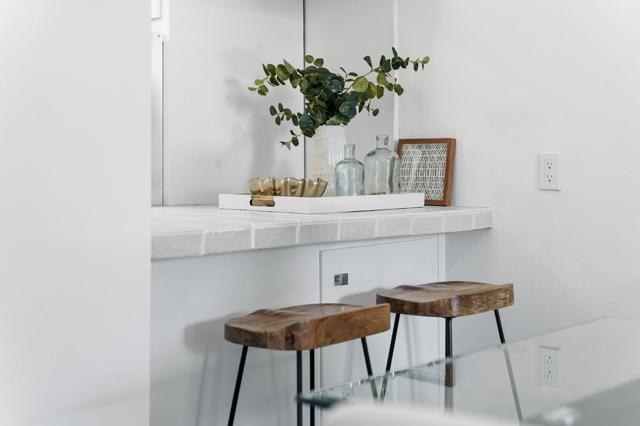 Image 16 of 65 For 3909 Middlefield Road F