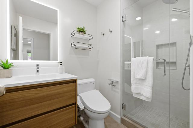 800 Fountain Park Lane, Mountain View CA: https://media.crmls.org/mediaz/c93edf8e-91d4-4bfb-a798-7dc106834619.jpg