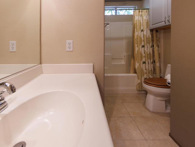 Image 15 of 26 For 79825 Independence Way
