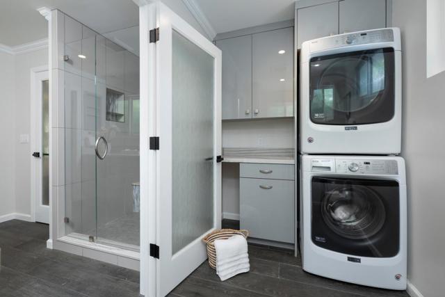 2721 Comstock Circle, Belmont CA: https://media.crmls.org/mediaz/c93fb1c0-cd5e-41fe-8e0f-31ea2b1882a6.jpg