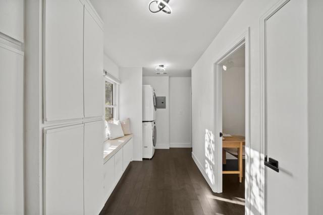 108 Durham Street, Menlo Park CA: https://media.crmls.org/mediaz/c940424c-cb8b-4c75-88d2-329fe282581e.jpg