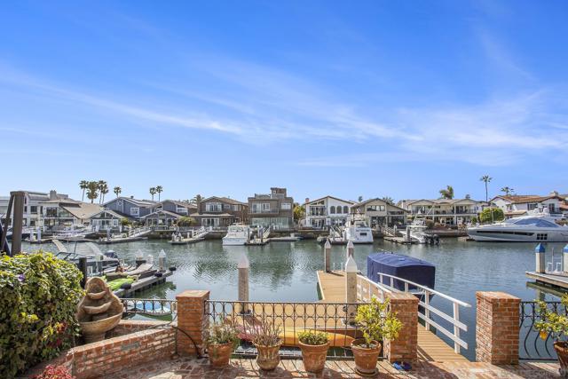 34 The Point, Coronado CA: https://media.crmls.org/mediaz/c940474f-737f-4361-8255-eeaa977e8c7f.jpg