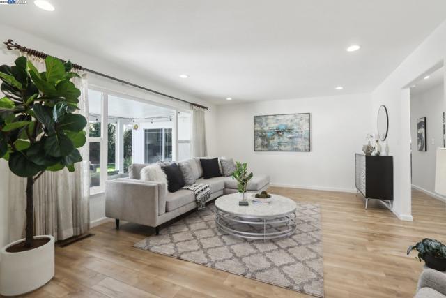 Image 2 of 53 For 5238 Brophy Dr
