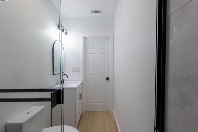 1276 64Th Ave, Oakland CA: https://media.crmls.org/mediaz/c940bd94-ba26-495f-9326-aa2bfdc865e9.jpg