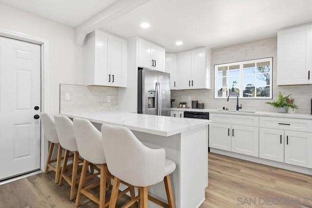 2604 Magnolia Ave, San Diego CA: https://media.crmls.org/mediaz/c941f253-44d7-4c5c-9ace-f294f41dbb9b.jpg