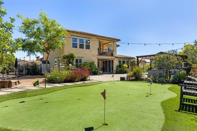 1217 Stockton Pl, Escondido CA: https://media.crmls.org/mediaz/c942958b-8ead-4a47-b117-308807aa1355.jpg