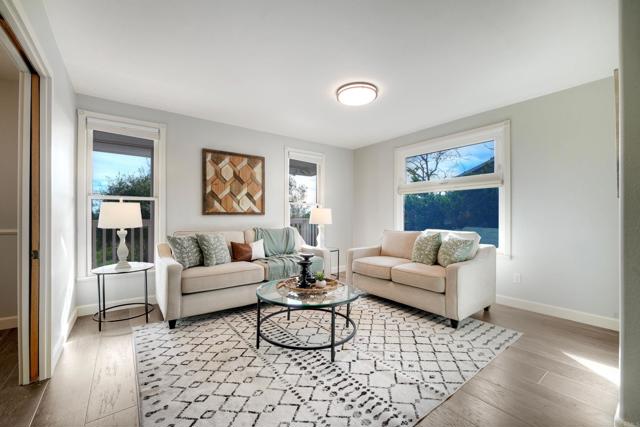 Detail Gallery Image 14 of 42 For 2234 Mira Sol Dr, Vista,  CA 92084 - 4 Beds | 3 Baths