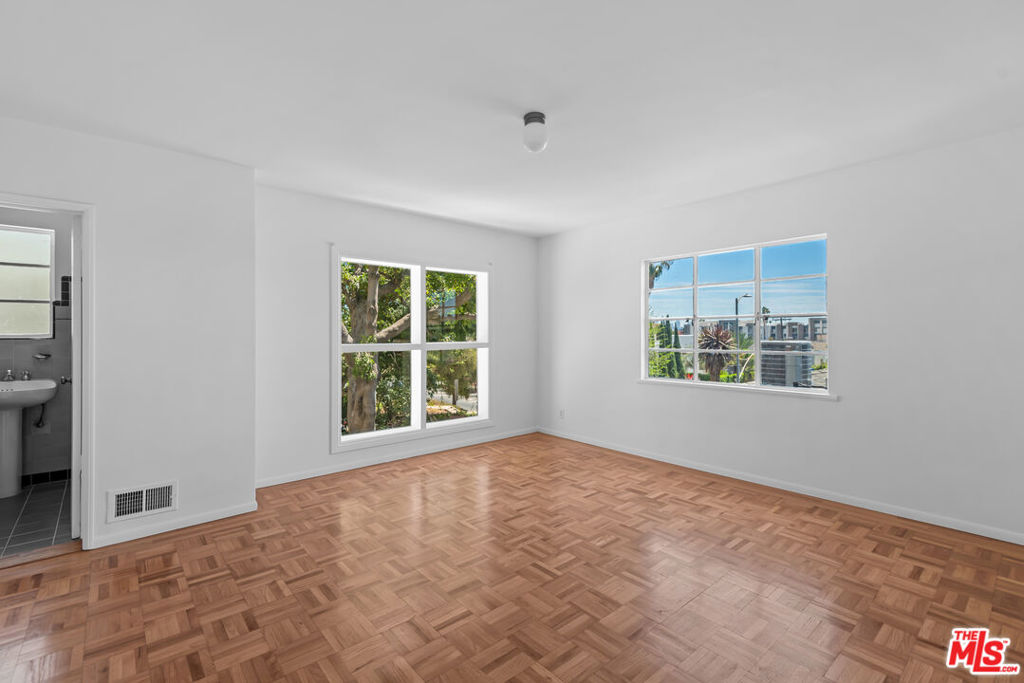 MLS #25587447 image #12