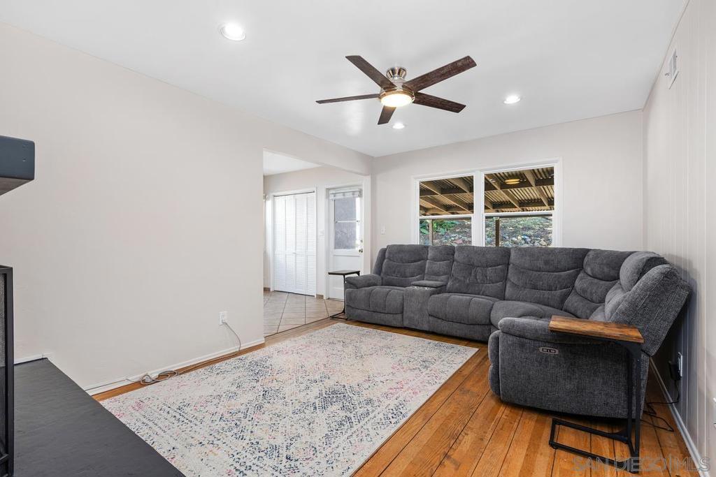 2467 56th Street - photo 14