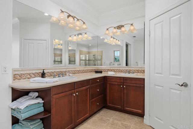 Detail Gallery Image 13 of 23 For 13569 Pacific Highlands Ranch Pkwy, San Diego,  CA 92130 - 4 Beds | 2/1 Baths