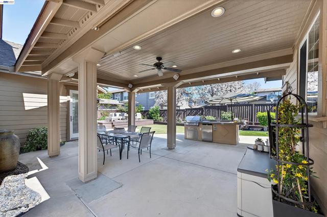 Image 24 of 45 For 5564 Stockton Loop