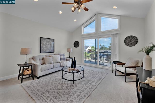 Image 45 of 53 For 367 Mt Washington Way