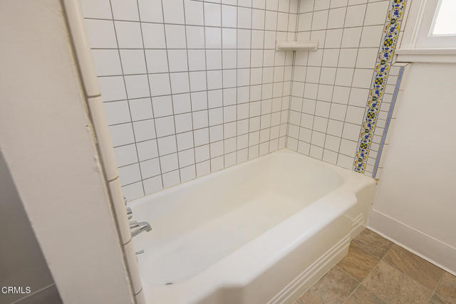237 N Katherine Drive, Ventura CA: https://media.crmls.org/mediaz/c946c288-a6e6-4480-ab15-d6d39ad615b4.jpg
