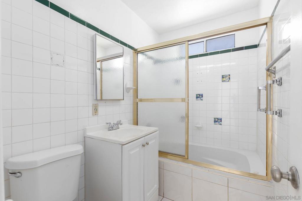 5359 Redwood St - photo 18
