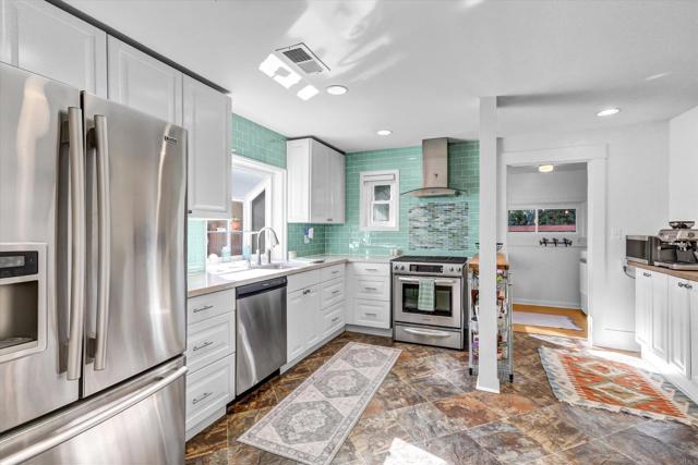 Detail Gallery Image 10 of 39 For 3544 Boundary St, San Diego,  CA 92104 - 2 Beds | 1 Baths