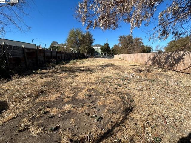 64 N Bella Monte Ave #8, Bay Point CA: https://media.crmls.org/mediaz/c947a0ba-57e4-44de-817a-5a3aadc14974.jpg