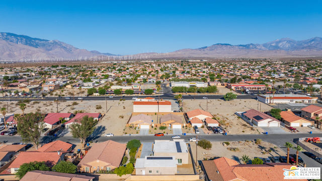 13704 Sarita Drive, Desert Hot Springs CA: https://media.crmls.org/mediaz/c947cc2b-b468-4c6b-89bb-5c882513dac6.jpg