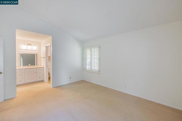 171 Mount Tam Ct, Martinez CA: https://media.crmls.org/mediaz/c9485fbf-7ab7-4555-a3a2-1427a92c2c80.jpg