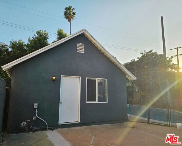 5342 Lemon Grove Avenue, Los Angeles CA: https://media.crmls.org/mediaz/c9493e53-c4ea-4c20-9905-41a26654d4de.jpg