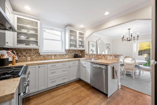 1549 Eastmoor Road, Burlingame CA: https://media.crmls.org/mediaz/c94a3ed7-25d4-4128-9ca9-714d824a7155.jpg