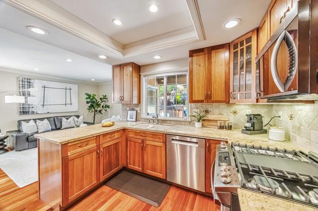 1741 Los Altos Drive, San Mateo CA: https://media.crmls.org/mediaz/c94a5e64-acd3-42e1-99ab-2736c2bb45c5.jpg