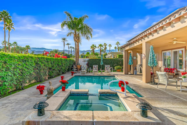 17 Corte Del Sol, Rancho Mirage CA: https://media.crmls.org/mediaz/c94c5f25-9ba3-4b5b-ac2d-fb828902d54a.jpg