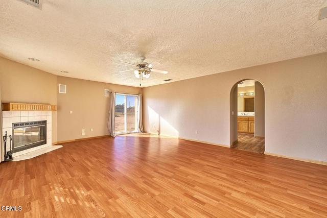 Detail Gallery Image 19 of 55 For 7176 Cataba Rd, Oak Hills,  CA 92344 - 4 Beds | 2/1 Baths