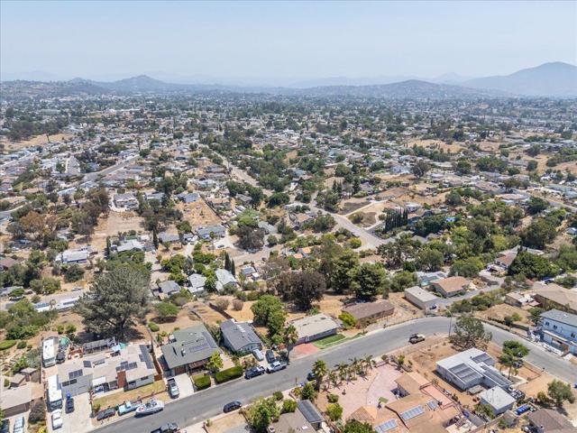 2035 Paradise St, San Diego CA: https://media.crmls.org/mediaz/c94e6f5d-e5d0-435b-aaf3-49857df2a06f.jpg