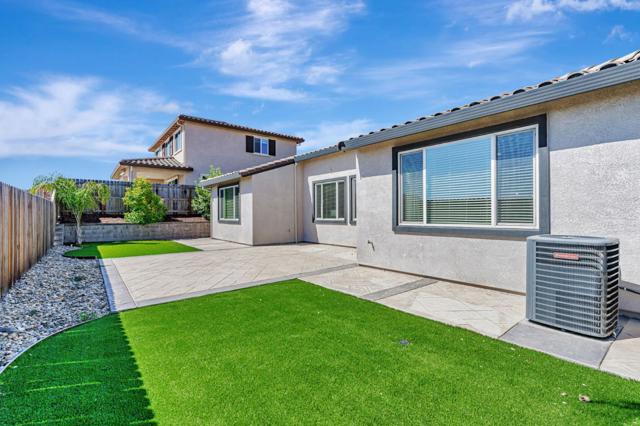 4563 BENTON ST, Antioch CA: https://media.crmls.org/mediaz/c94e93d7-d483-4108-9583-4318bd54ad57.jpg