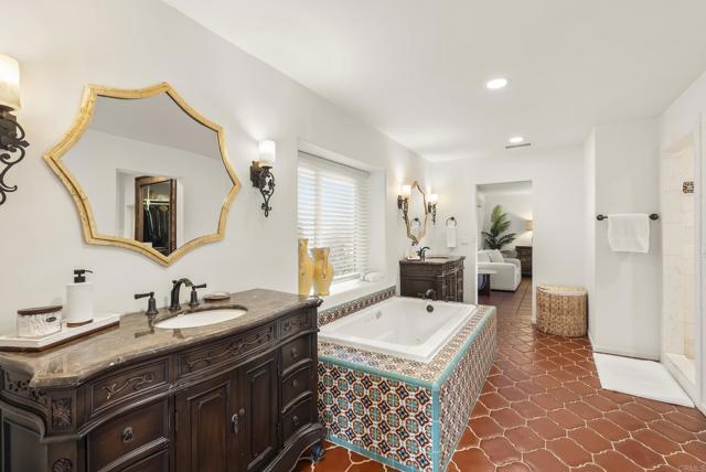 Detail Gallery Image 10 of 16 For 6416 Lago Lindo, Rancho Santa Fe,  CA 92067 - 4 Beds | 3/1 Baths