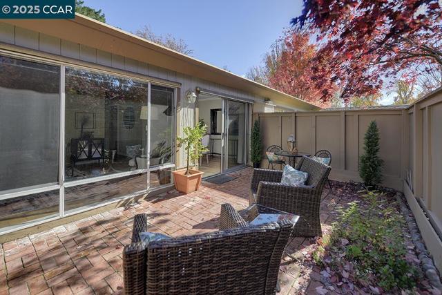 2424 Tice Creek Dr., Walnut Creek CA: https://media.crmls.org/mediaz/c94f8926-d8c0-42bc-a54a-0ca21037e7b8.jpg