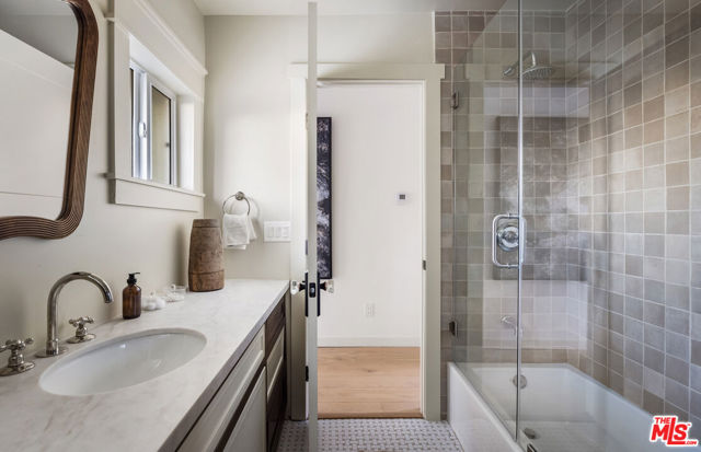 1411 Armadale Avenue, Los Angeles CA: https://media.crmls.org/mediaz/c94fea19-dbf4-43e7-a027-a2339872a094.jpg