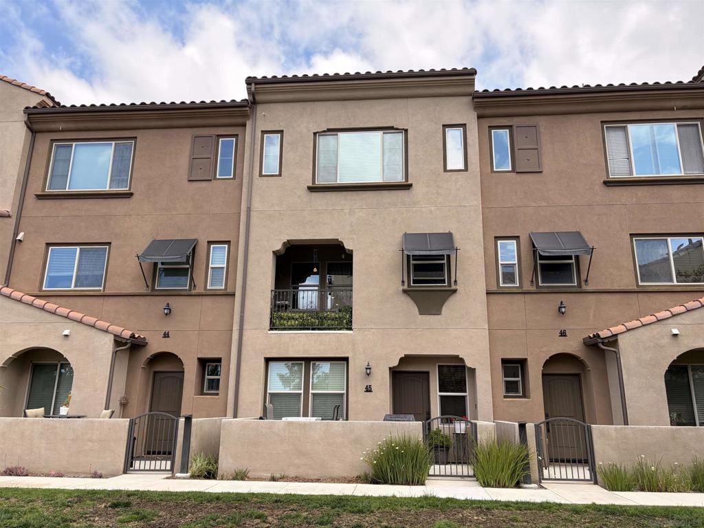 1576 Castillo Way