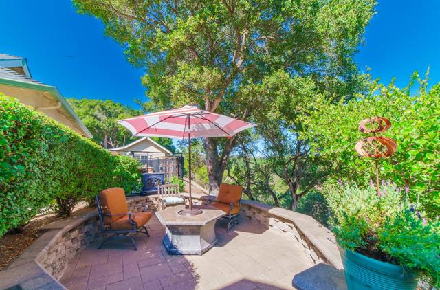 8631 Woodland Heights Court, Salinas CA: https://media.crmls.org/mediaz/c9528a4d-8de1-42cb-b666-7e08cfd67b71.jpg